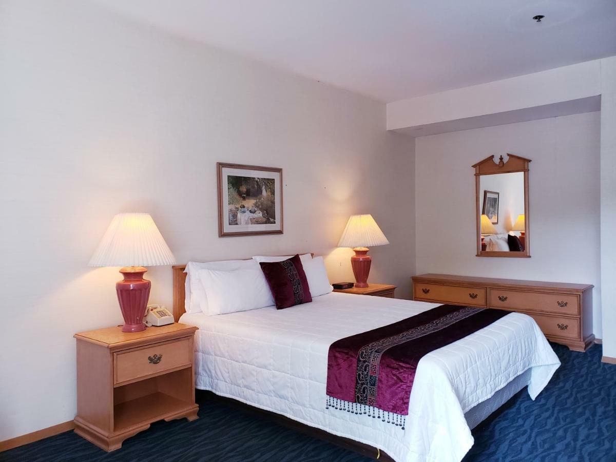 Totem Lake Hotel Kirkland Eksteriør billede